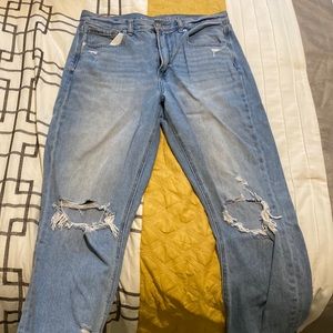 American eagle mom jean with holes size 12